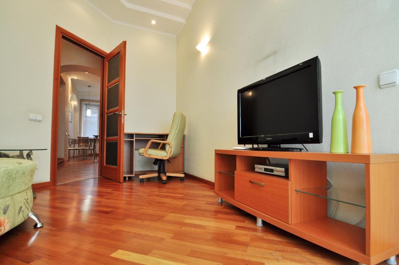 Dayflat Apartments Golden Gate Area キエフ エクステリア 写真