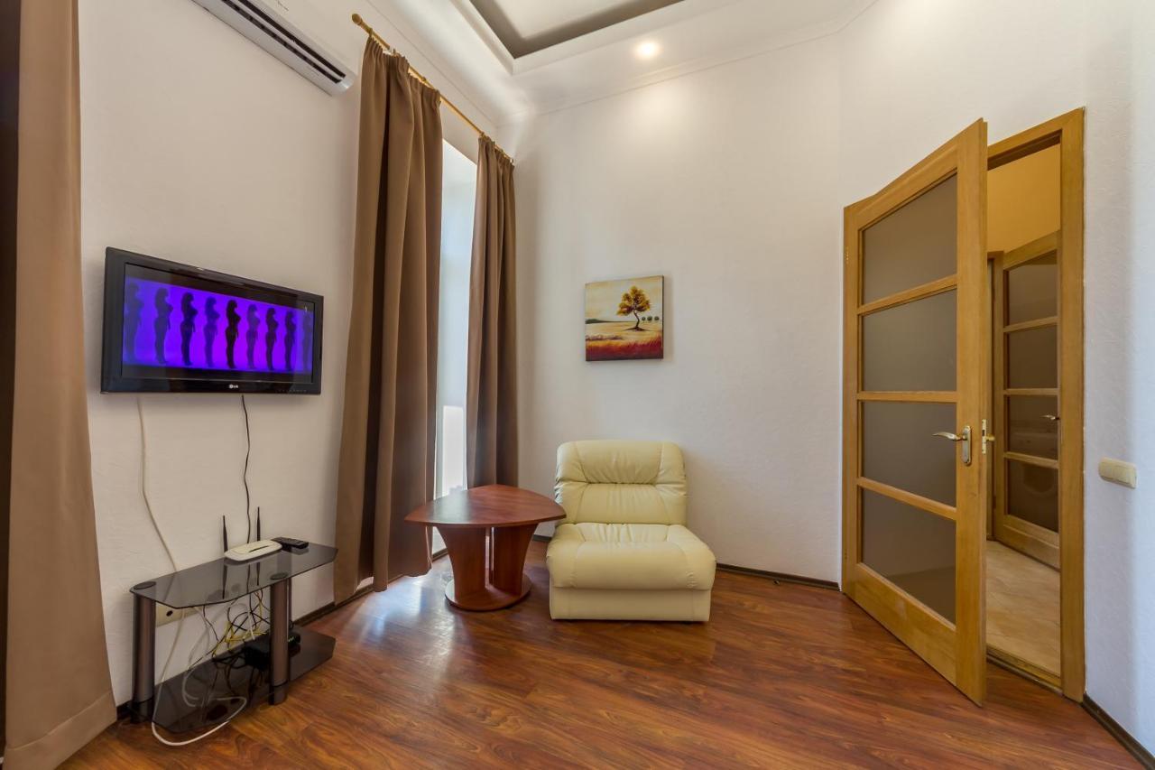 Dayflat Apartments Golden Gate Area キエフ エクステリア 写真