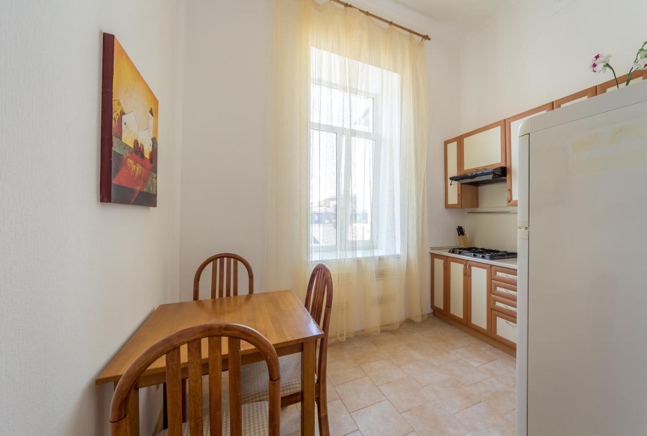 Dayflat Apartments Golden Gate Area キエフ エクステリア 写真