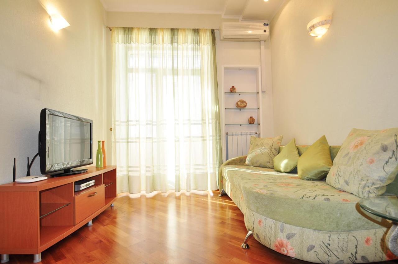 Dayflat Apartments Golden Gate Area キエフ エクステリア 写真